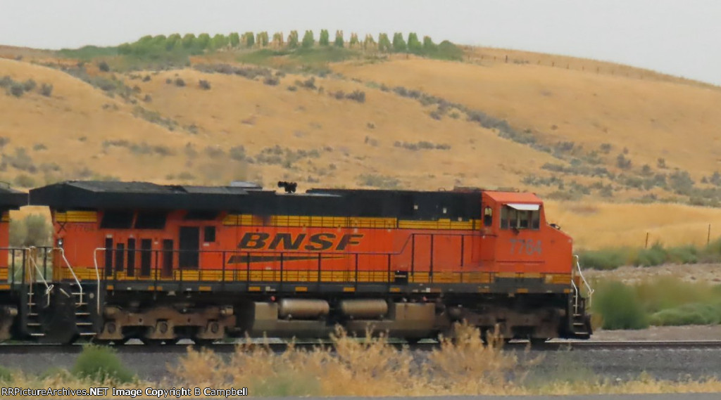 BNSF 7764